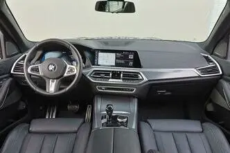 BMW X5, 3.0, 210 kW, petrol, automatic, four-wheel drive