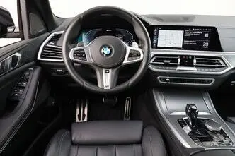 BMW X5, 3.0, 210 kW, petrol, automatic, four-wheel drive