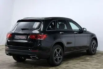 Mercedes-Benz GLC 300, 2.0, 143 kW, plug-in hybrid, automatic, four-wheel drive