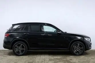 Mercedes-Benz GLC 300, 2.0, 143 kW, plug-in hybrid, automatic, four-wheel drive