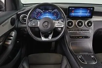 Mercedes-Benz GLC 300, 2.0, 143 kW, plug-in hybrid, automatic, four-wheel drive