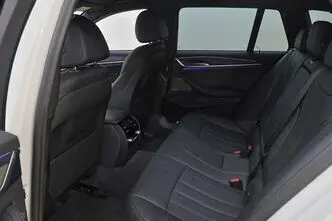 BMW 530, 3.0, 210 kW, гибрид, автомат, полный привод