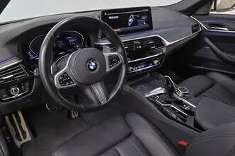 BMW 530, 3.0, 210 kW, гибрид, автомат, полный привод