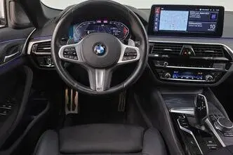BMW 530, 3.0, 210 kW, гибрид, автомат, полный привод