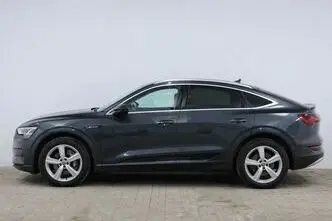 Audi e-tron, 158 kW, electric, automatic, four-wheel drive