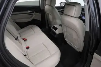Audi e-tron, 158 kW, electric, automatic, four-wheel drive