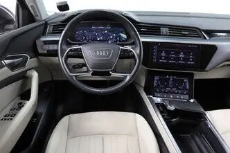 Audi e-tron, 158 kW, electric, automatic, four-wheel drive