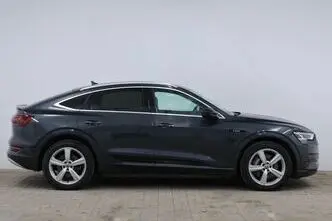 Audi e-tron, 158 kW, electric, automatic, four-wheel drive