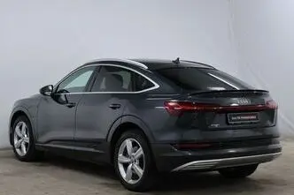 Audi e-tron, 158 kW, electric, automatic, four-wheel drive