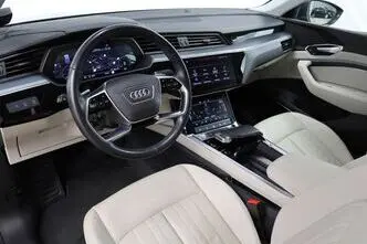 Audi e-tron, 158 kW, electric, automatic, four-wheel drive