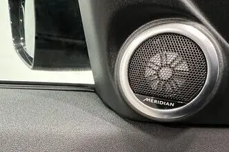 Land Rover Range Rover Evoque, 2.0, 120 kW, гибрид, автомат, полный привод