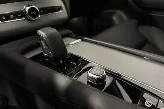 Volvo XC90, 2.0, 173 kW, hybrid, automatic, four-wheel drive