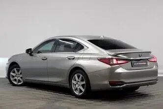 Lexus ES 300, 2.5, 131 kW, гибрид, автомат, передний привод