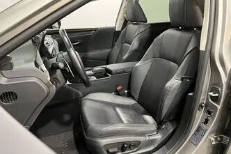 Lexus ES 300, 2.5, 131 kW, гибрид, автомат, передний привод