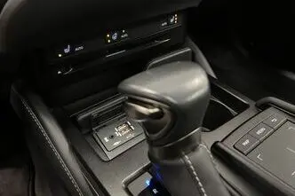 Lexus ES 300, 2.5, 131 kW, гибрид, автомат, передний привод