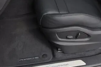 Porsche Cayenne, 3.0, 260 kW, petrol, automatic, four-wheel drive