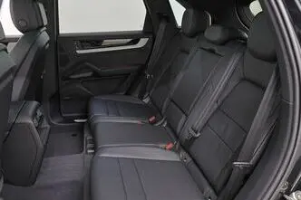 Porsche Cayenne, 3.0, 260 kW, petrol, automatic, four-wheel drive