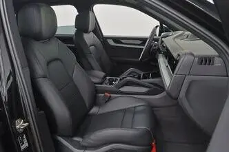 Porsche Cayenne, 3.0, 260 kW, petrol, automatic, four-wheel drive