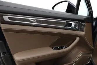 Porsche Panamera, 2.9, 243 kW, hübriid, automaat, nelikvedu