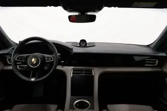 Porsche Taycan, 140 kW, electric, automatic, four-wheel drive