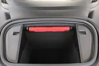 Porsche Taycan, 140 kW, electric, automatic, four-wheel drive