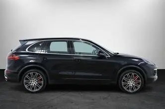 Porsche Cayenne, 4.8, 382 kW, petrol, automatic, four-wheel drive