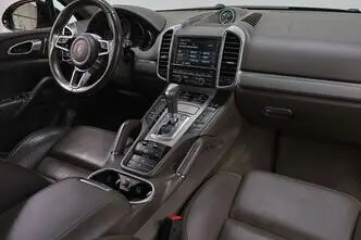 Porsche Cayenne, 4.8, 382 kW, petrol, automatic, four-wheel drive