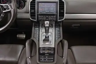 Porsche Cayenne, 4.8, 382 kW, petrol, automatic, four-wheel drive