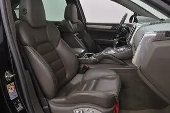 Porsche Cayenne, 4.8, 382 kW, petrol, automatic, four-wheel drive