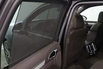 Porsche Cayenne, 4.8, 382 kW, petrol, automatic, four-wheel drive