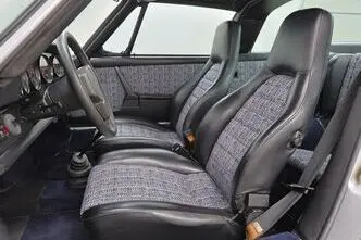 Porsche 911, 2.7, 110 kW, petrol