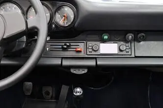 Porsche 911, 2.7, 110 kW, petrol