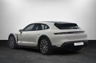 Porsche Taycan, 140 kW, electric, automatic, four-wheel drive