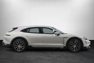 Porsche Taycan, 140 kW, electric, automatic, four-wheel drive