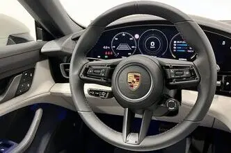 Porsche Taycan, 140 kW, electric, automatic, four-wheel drive