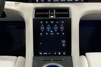 Porsche Taycan, 140 kW, electric, automatic, four-wheel drive