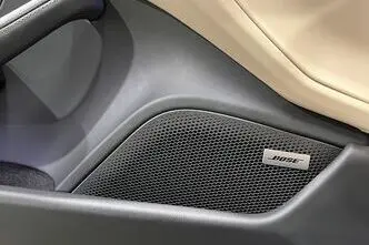 Porsche Taycan, 140 kW, электричество, автомат, полный привод