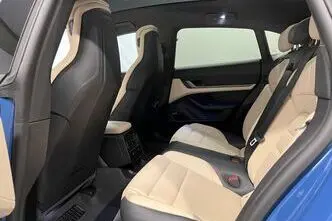 Porsche Taycan, 140 kW, электричество, автомат, полный привод