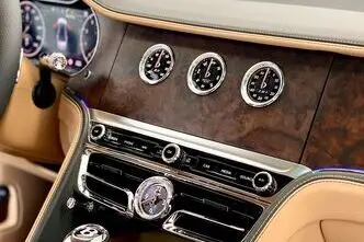 Bentley Flying Spur, 4.0, 404 kW, petrol, automatic, four-wheel drive