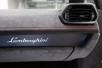 Lamborghini Huracán, 5.2, 449 kW, bensiin, automaat, nelikvedu