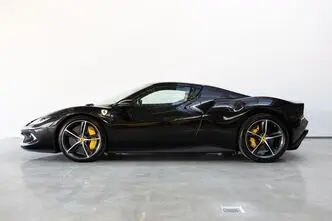 Ferrari 296, 3.0, 488 kW, hübriid, automaat, tagavedu