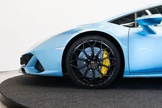 Lamborghini Huracán, 5.2, 470 kW, petrol, automatic, four-wheel drive