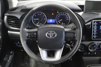 Toyota Hilux, 2.4, 110 kW, diisel, manuaal, nelikvedu