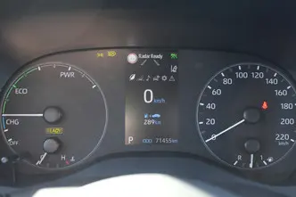 Toyota Yaris, 1.5, 68 kW, гибрид, автомат, передний привод