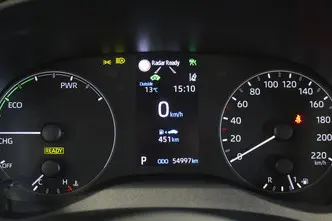 Toyota Yaris, 1.5, 68 kW, гибрид, автомат, передний привод