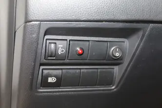 Toyota Yaris, 1.5, 68 kW, гибрид, автомат, передний привод