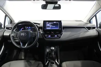 Toyota Corolla, 1.5, 92 kW, бензин, механическая, передний привод