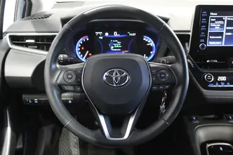 Toyota Corolla, 1.5, 92 kW, бензин, механическая, передний привод