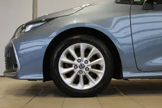 Toyota Corolla, 1.5, 92 kW, бензин, механическая, передний привод