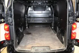 Citroën Jumpy, 2.0, 90 kW, дизель, автомат, передний привод